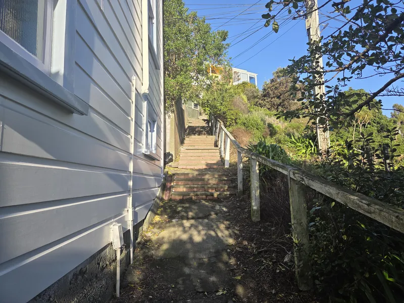 1/9 Vogel Street